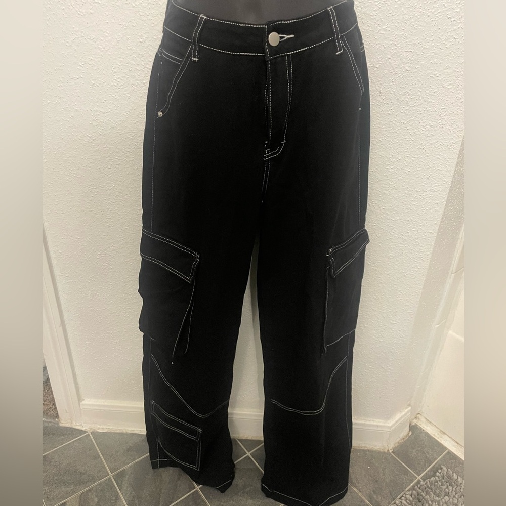 Baggy Black Pants (NEW)